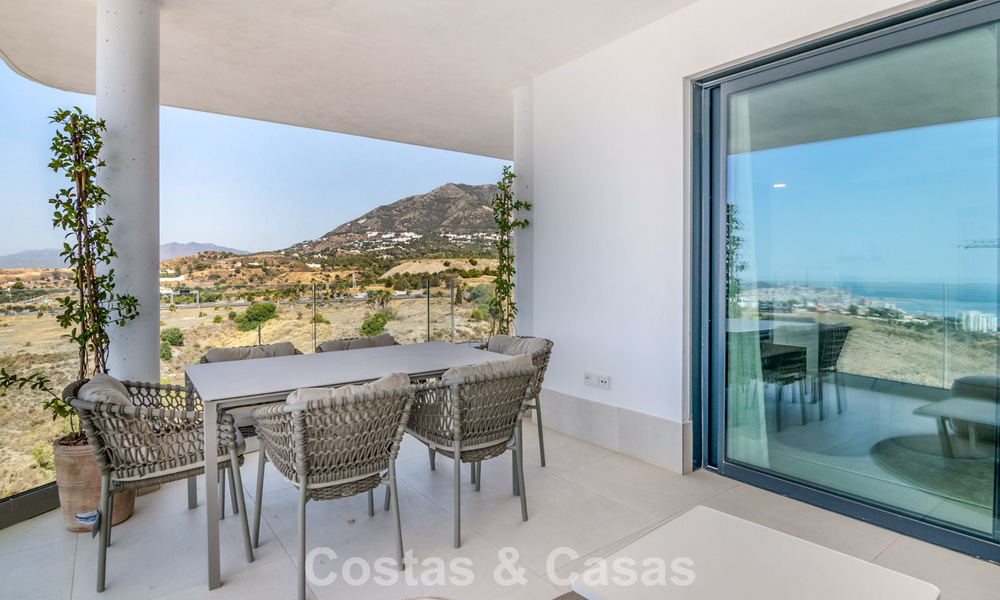 Résidences de luxe modernes prêtes à emménager à vendre dans un complexe de style resort à Fuengirola, Costa del Sol 799932
