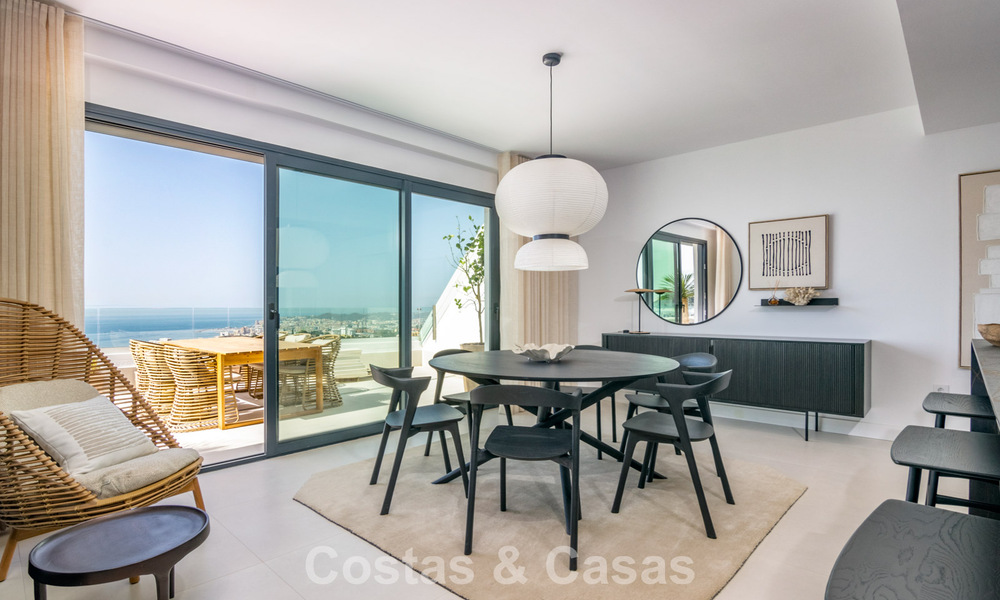 Résidences de luxe modernes prêtes à emménager à vendre dans un complexe de style resort à Fuengirola, Costa del Sol 799935