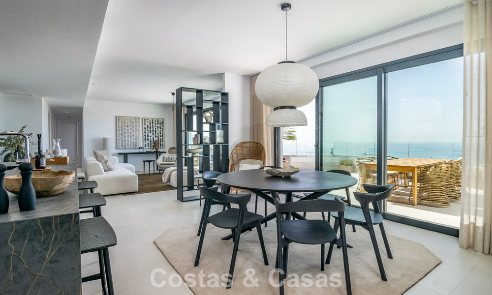 Résidences de luxe modernes prêtes à emménager à vendre dans un complexe de style resort à Fuengirola, Costa del Sol 799936
