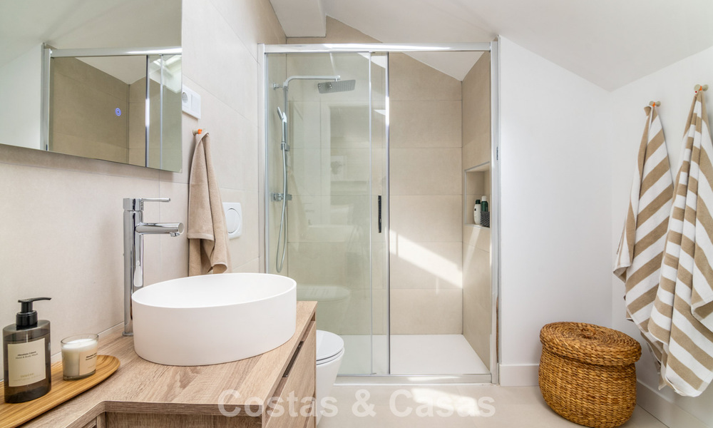 Résidences de luxe modernes prêtes à emménager à vendre dans un complexe de style resort à Fuengirola, Costa del Sol 799938