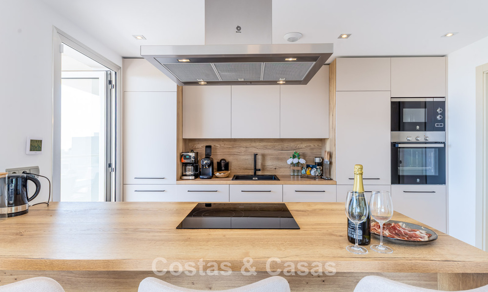 Appartement très lumineux avec grande terrasse type lounge à vendre à La Cala Golf, Mijas, Costa del Sol 799956