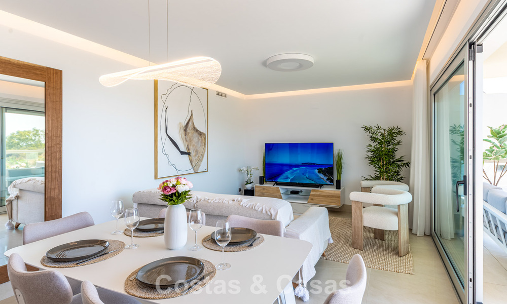 Appartement très lumineux avec grande terrasse type lounge à vendre à La Cala Golf, Mijas, Costa del Sol 799958