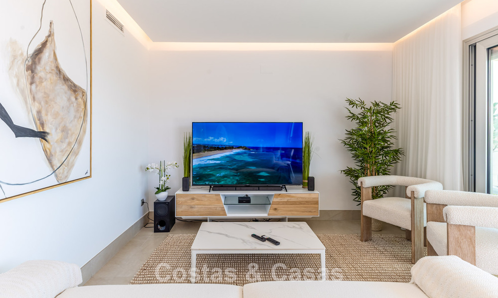Appartement très lumineux avec grande terrasse type lounge à vendre à La Cala Golf, Mijas, Costa del Sol 799959