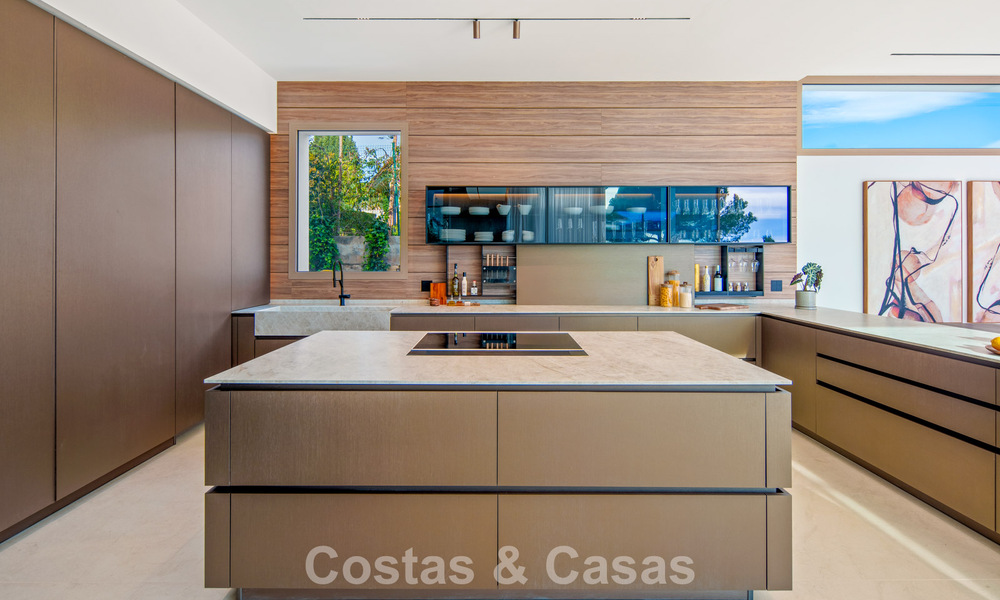 Villa contemporaine de design avec vue panoramique à vendre dans la Vallée du Golf de Nueva Andalucía, Marbella 800140