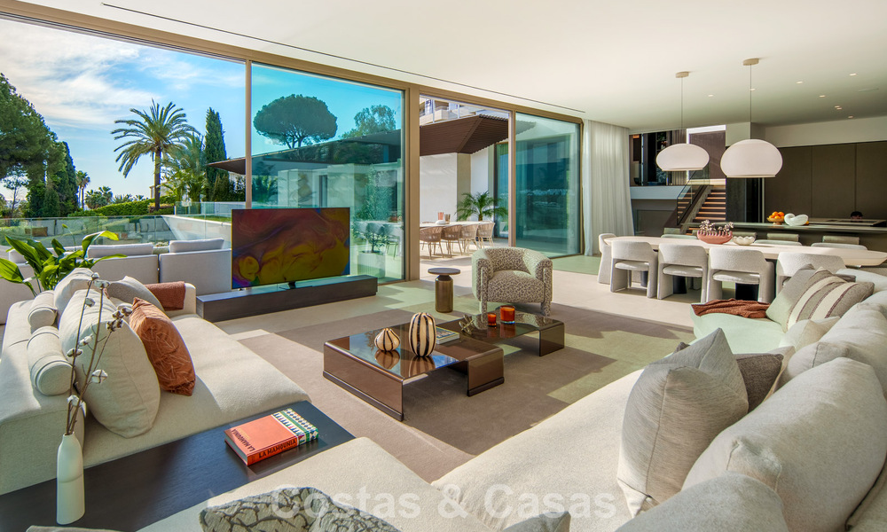 Villa contemporaine de design avec vue panoramique à vendre dans la Vallée du Golf de Nueva Andalucía, Marbella 800149