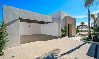 Villa contemporaine de design avec vue panoramique à vendre dans la Vallée du Golf de Nueva Andalucía, Marbella 800178 