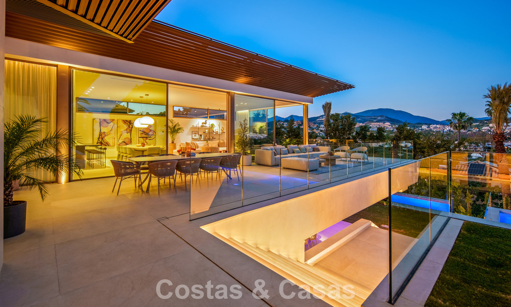 Villa contemporaine de design avec vue panoramique à vendre dans la Vallée du Golf de Nueva Andalucía, Marbella 800191