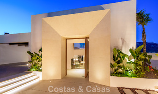 Villa contemporaine de design avec vue panoramique à vendre dans la Vallée du Golf de Nueva Andalucía, Marbella 800194 