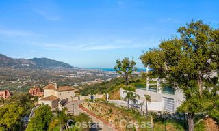 Élégante villa de luxe au style moderne avec vues panoramique à vendre dans les Collines a l'est de Marbella 800266 