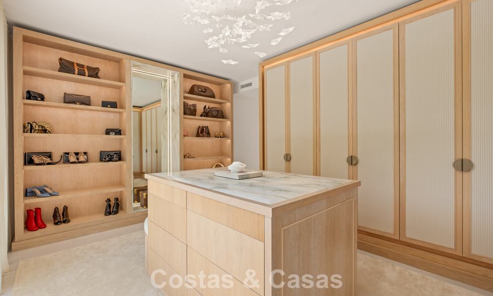 Élégante villa de luxe au style moderne avec vues panoramique à vendre dans les Collines a l'est de Marbella 800274