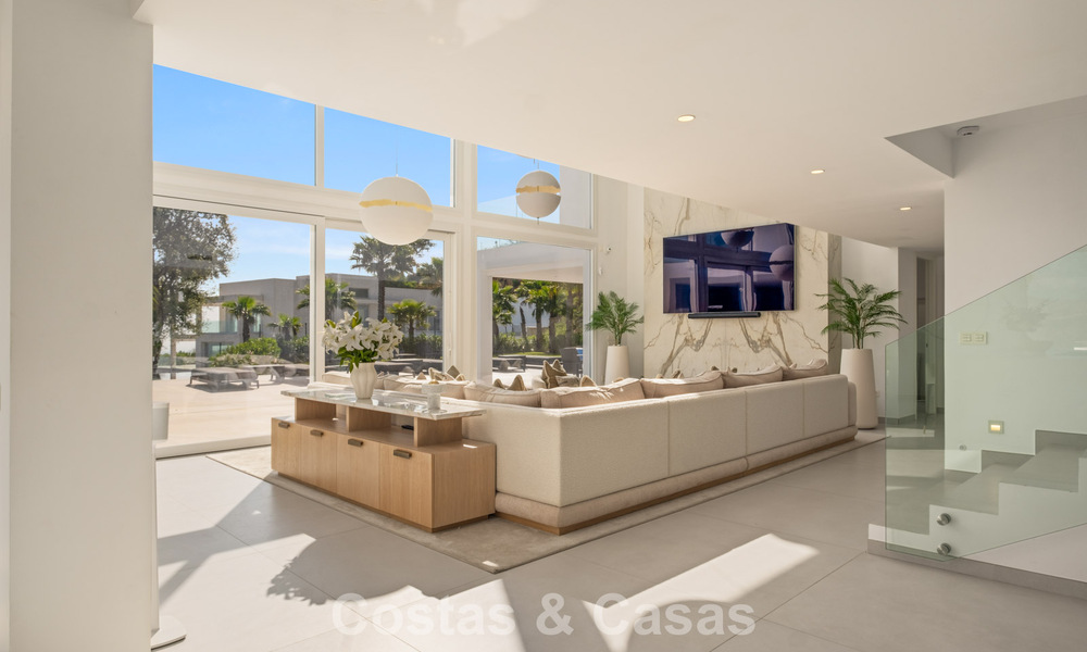 Élégante villa de luxe au style moderne avec vues panoramique à vendre dans les Collines a l'est de Marbella 800301