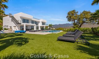 Élégante villa de luxe au style moderne avec vues panoramique à vendre dans les Collines a l'est de Marbella 800312 