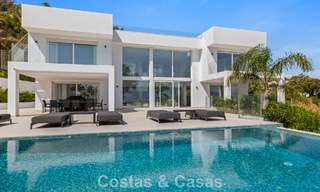 Élégante villa de luxe au style moderne avec vues panoramique à vendre dans les Collines a l'est de Marbella 800313 