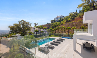 Élégante villa de luxe au style moderne avec vues panoramique à vendre dans les Collines a l'est de Marbella 800319 