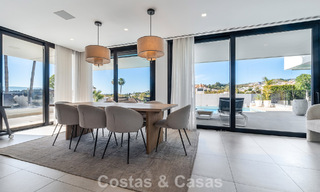 Villa de luxe sophistiquée à vendre avec vue panoramique dans la prestigieuse vallée du golf de Nueva Andalucía, Marbella 800329 