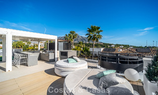 Villa de luxe sophistiquée à vendre avec vue panoramique dans la prestigieuse vallée du golf de Nueva Andalucía, Marbella 800334 