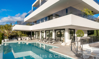 Villa de luxe sophistiquée à vendre avec vue panoramique dans la prestigieuse vallée du golf de Nueva Andalucía, Marbella 800340 