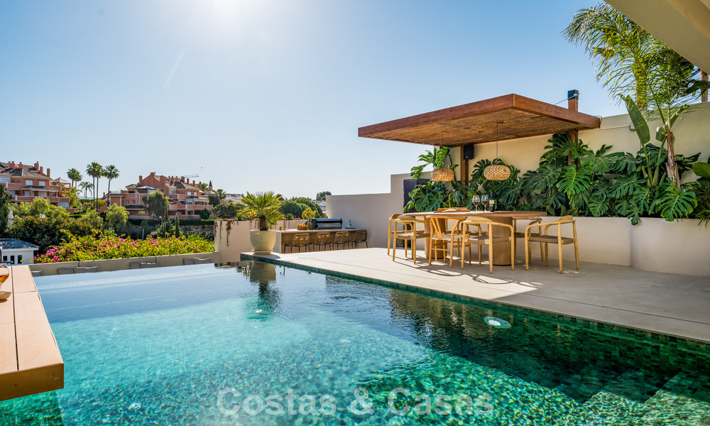 Villa moderne de luxe rénovée avec vue imprenable à vendre à Nueva Andalucía, Marbella 800349