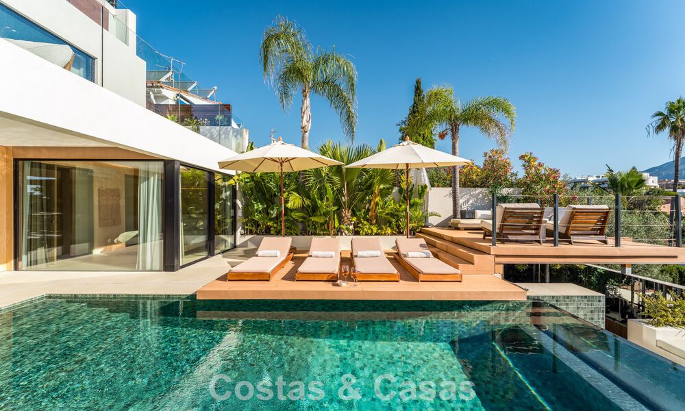 Villa moderne de luxe rénovée avec vue imprenable à vendre à Nueva Andalucía, Marbella 800350