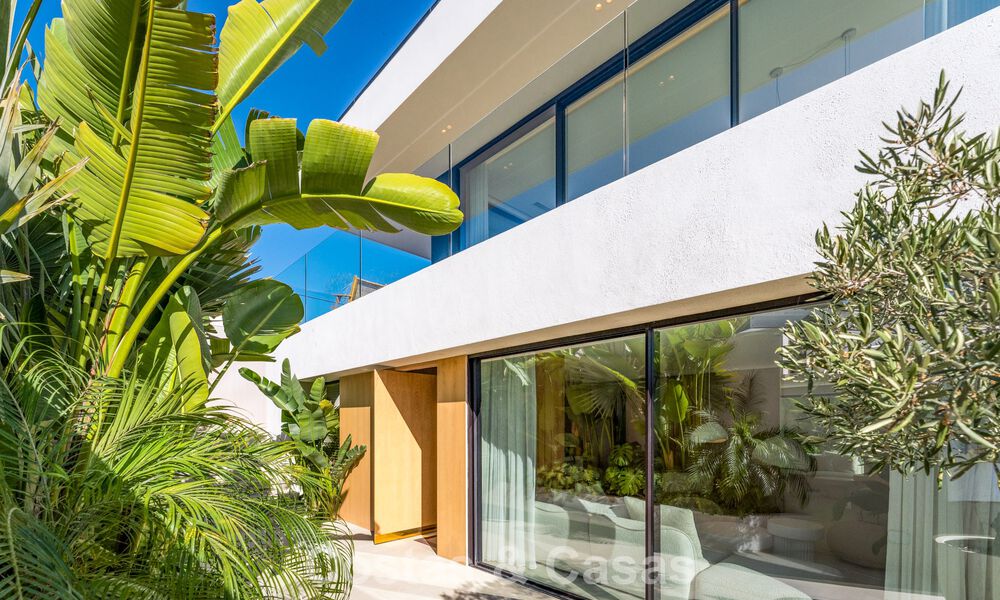 Villa moderne de luxe rénovée avec vue imprenable à vendre à Nueva Andalucía, Marbella 800356