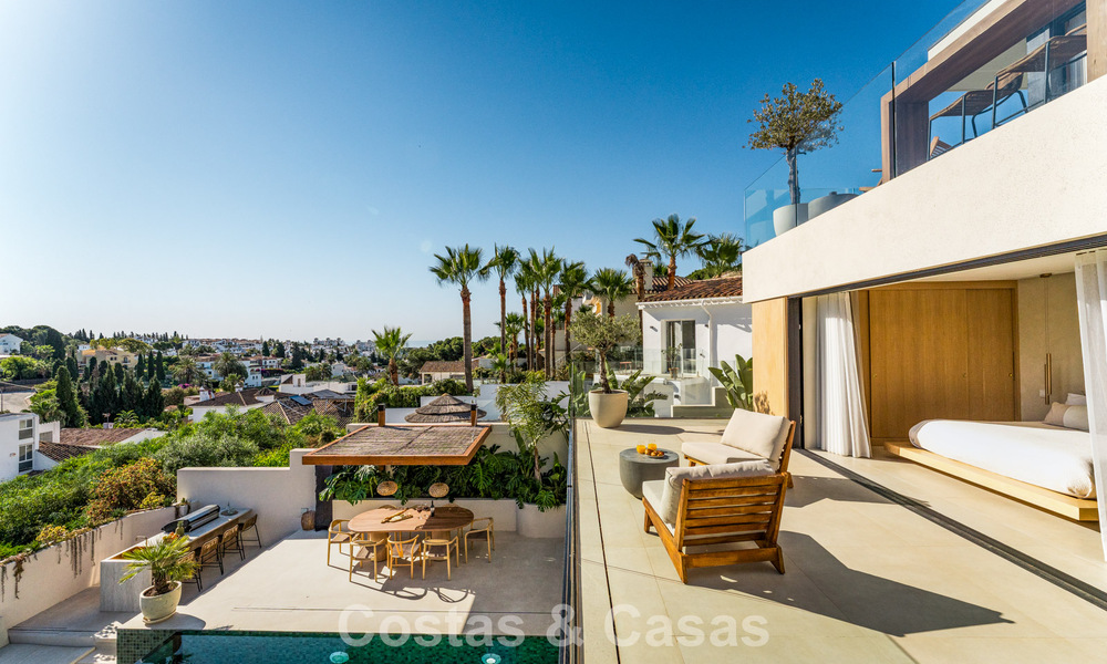 Villa moderne de luxe rénovée avec vue imprenable à vendre à Nueva Andalucía, Marbella 800360