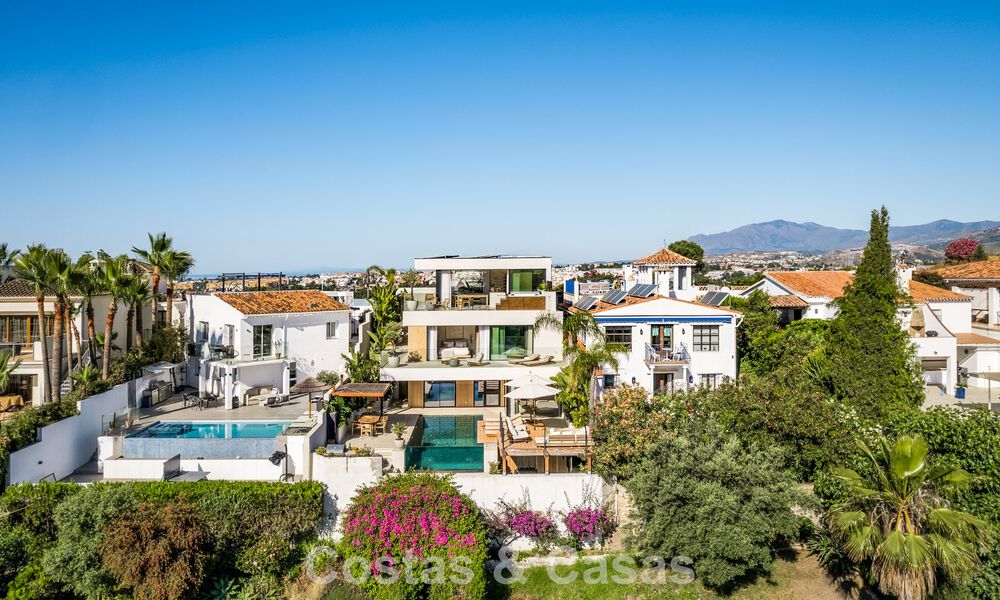 Villa moderne de luxe rénovée avec vue imprenable à vendre à Nueva Andalucía, Marbella 800363