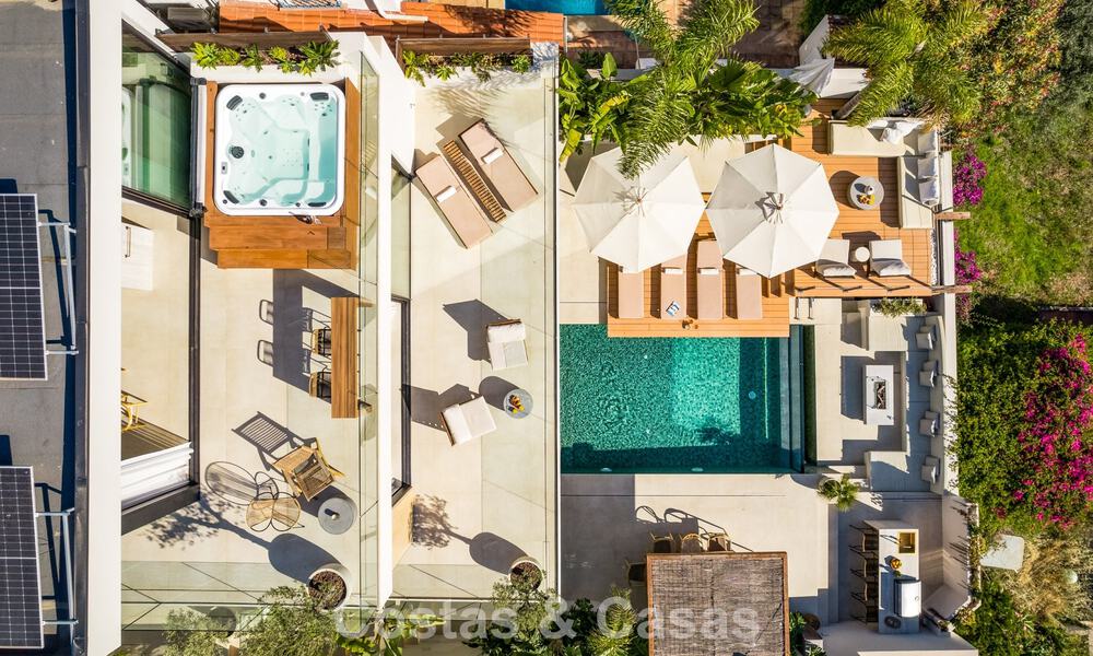 Villa moderne de luxe rénovée avec vue imprenable à vendre à Nueva Andalucía, Marbella 800366
