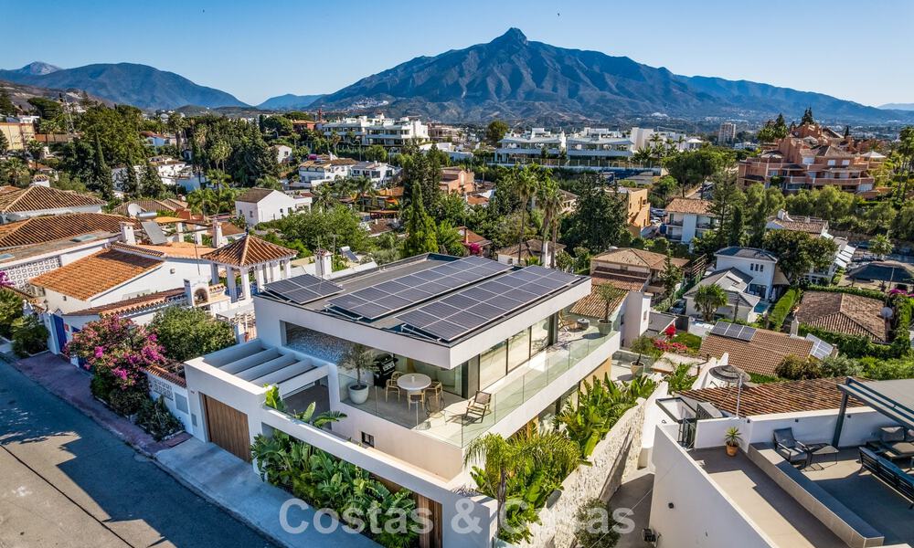 Villa moderne de luxe rénovée avec vue imprenable à vendre à Nueva Andalucía, Marbella 800368