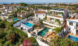 Villa moderne de luxe rénovée avec vue imprenable à vendre à Nueva Andalucía, Marbella 800369 