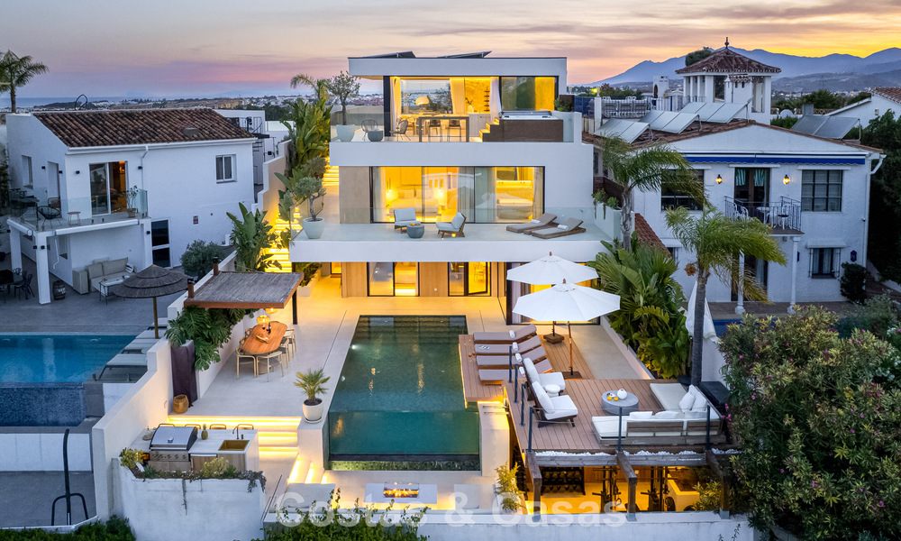 Villa moderne de luxe rénovée avec vue imprenable à vendre à Nueva Andalucía, Marbella 800370