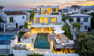 Villa moderne de luxe rénovée avec vue imprenable à vendre à Nueva Andalucía, Marbella 800370 
