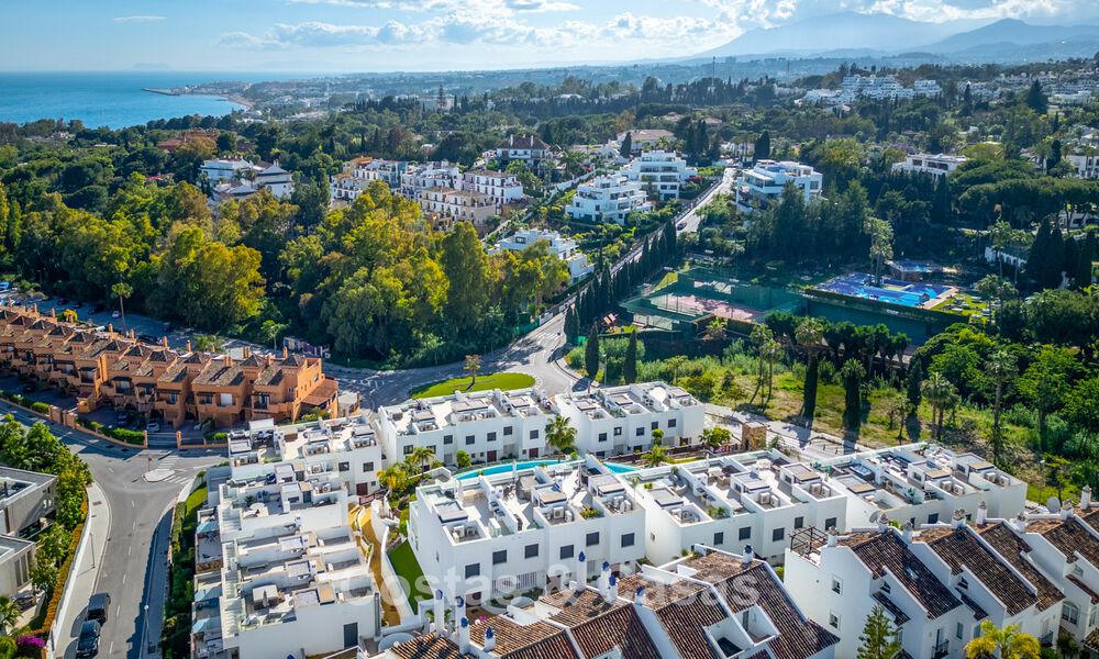 Luxueuse maison mitoyenne à vendre près de Puente Romano, Golden Mile de Marbella 800380