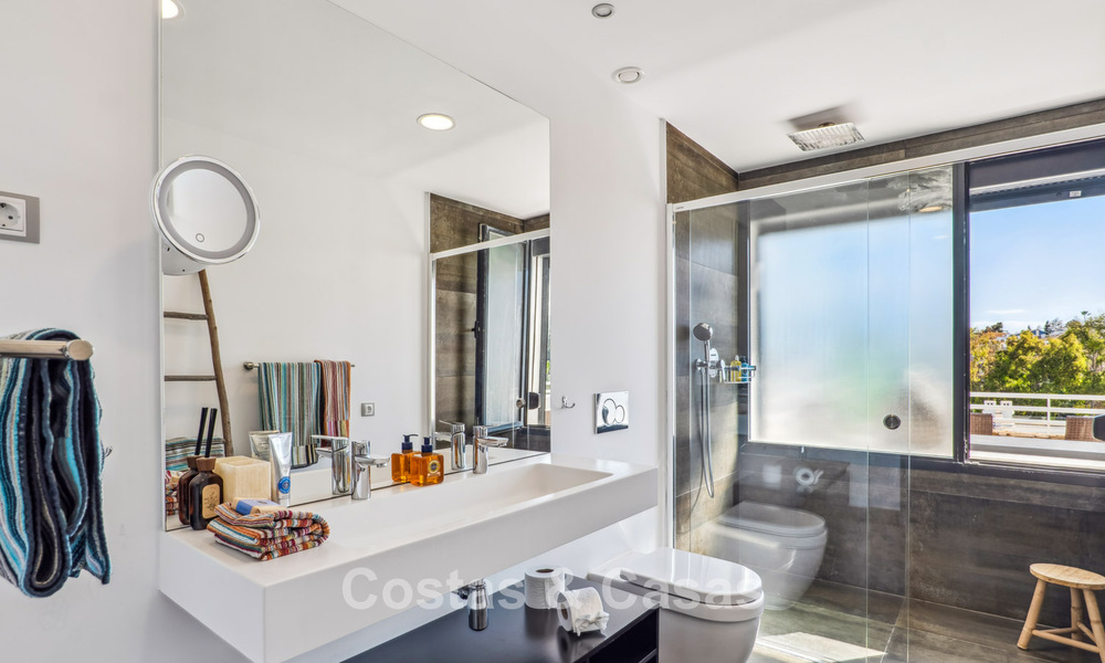 Luxueuse maison mitoyenne à vendre près de Puente Romano, Golden Mile de Marbella 800387