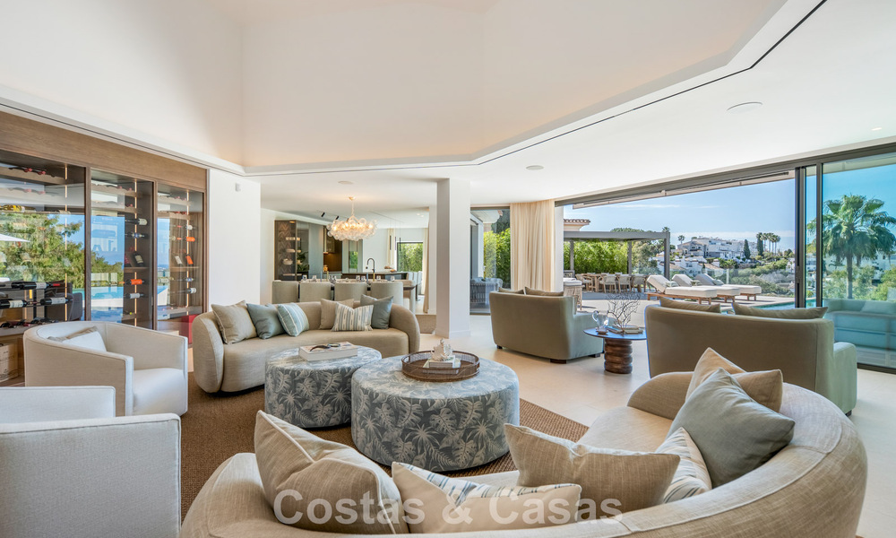 Villa de luxe méditerranéenne moderne à vendre dans une résidence sécurisée à Marbella - Benahavís 800411