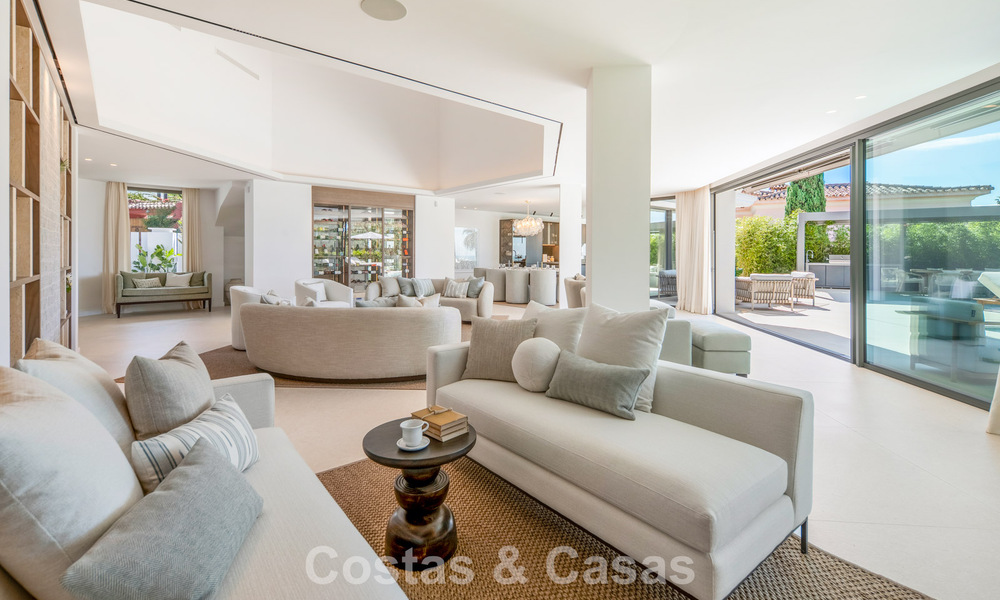 Villa de luxe méditerranéenne moderne à vendre dans une résidence sécurisée à Marbella - Benahavís 800412