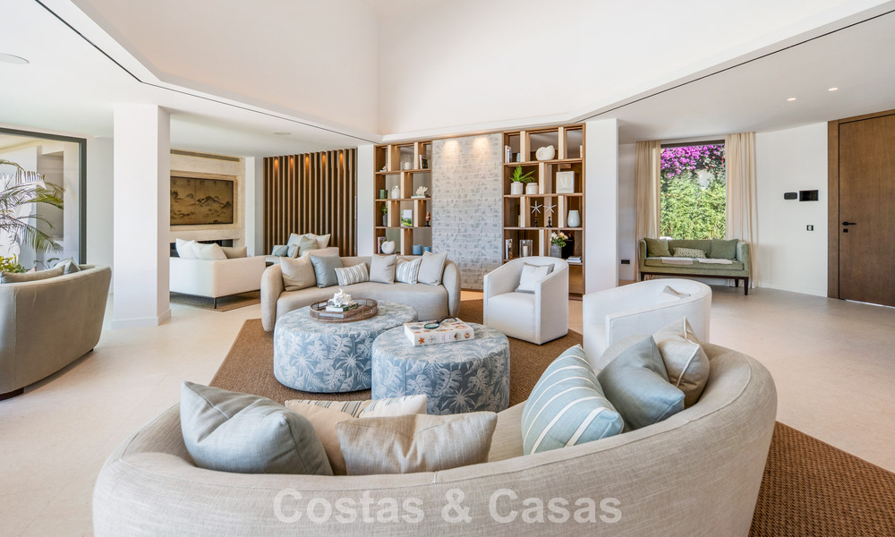 Villa de luxe méditerranéenne moderne à vendre dans une résidence sécurisée à Marbella - Benahavís 800416