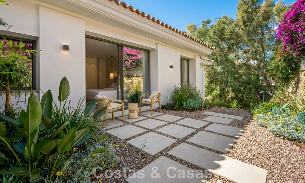 Villa de luxe méditerranéenne moderne à vendre dans une résidence sécurisée à Marbella - Benahavís 800427