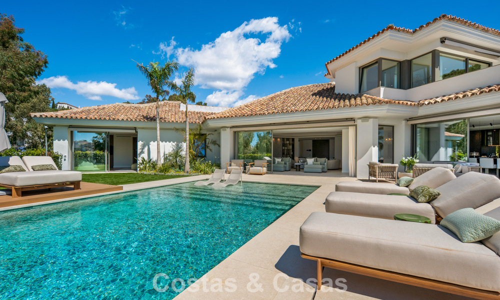 Villa de luxe méditerranéenne moderne à vendre dans une résidence sécurisée à Marbella - Benahavís 800460