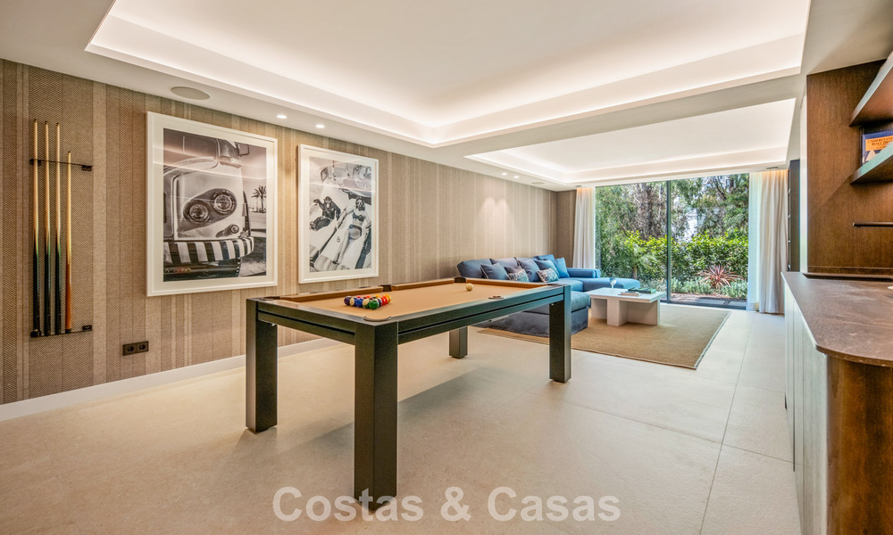 Villa de luxe méditerranéenne moderne à vendre dans une résidence sécurisée à Marbella - Benahavís 800464