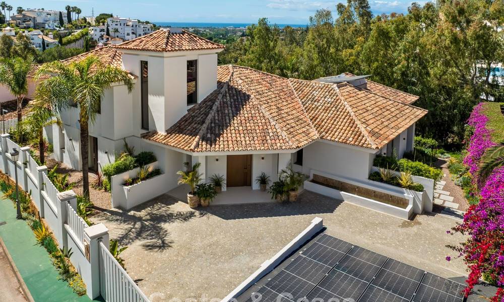 Villa de luxe méditerranéenne moderne à vendre dans une résidence sécurisée à Marbella - Benahavís 800474