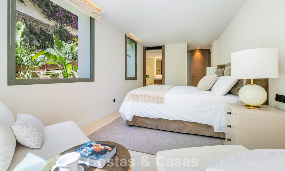 Villa de luxe méditerranéenne moderne à vendre dans une résidence sécurisée à Marbella - Benahavís 800483