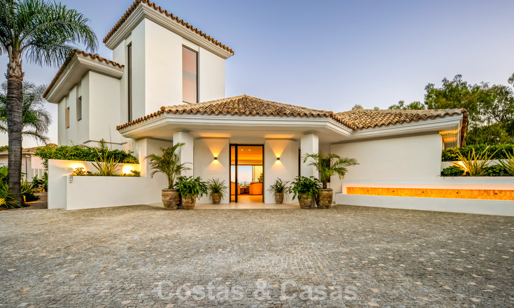 Villa de luxe méditerranéenne moderne à vendre dans une résidence sécurisée à Marbella - Benahavís 800485