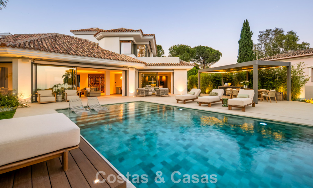 Villa de luxe méditerranéenne moderne à vendre dans une résidence sécurisée à Marbella - Benahavís 800491