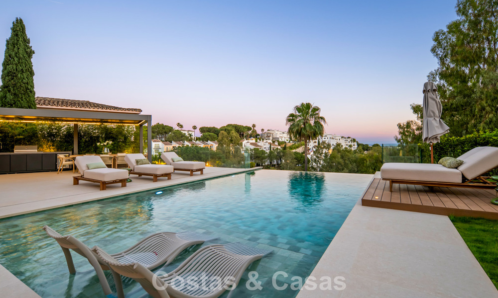 Villa de luxe méditerranéenne moderne à vendre dans une résidence sécurisée à Marbella - Benahavís 800493