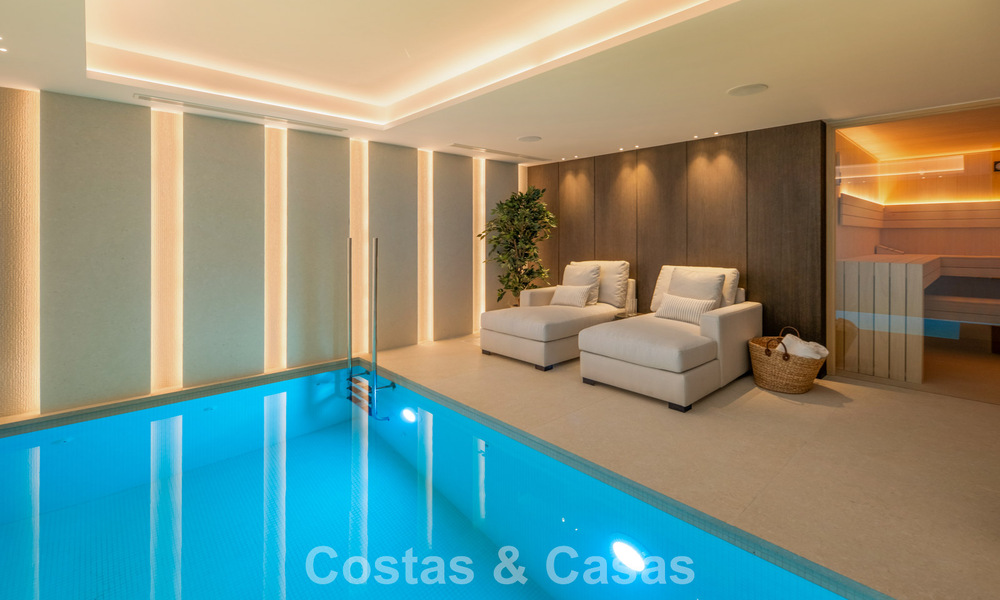 Villa de luxe méditerranéenne moderne à vendre dans une résidence sécurisée à Marbella - Benahavís 800513