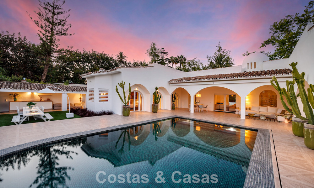 Villa de luxe méditerranéenne de plain-pied à vendre en première ligne de golf à Guadalmina, Marbella 800571