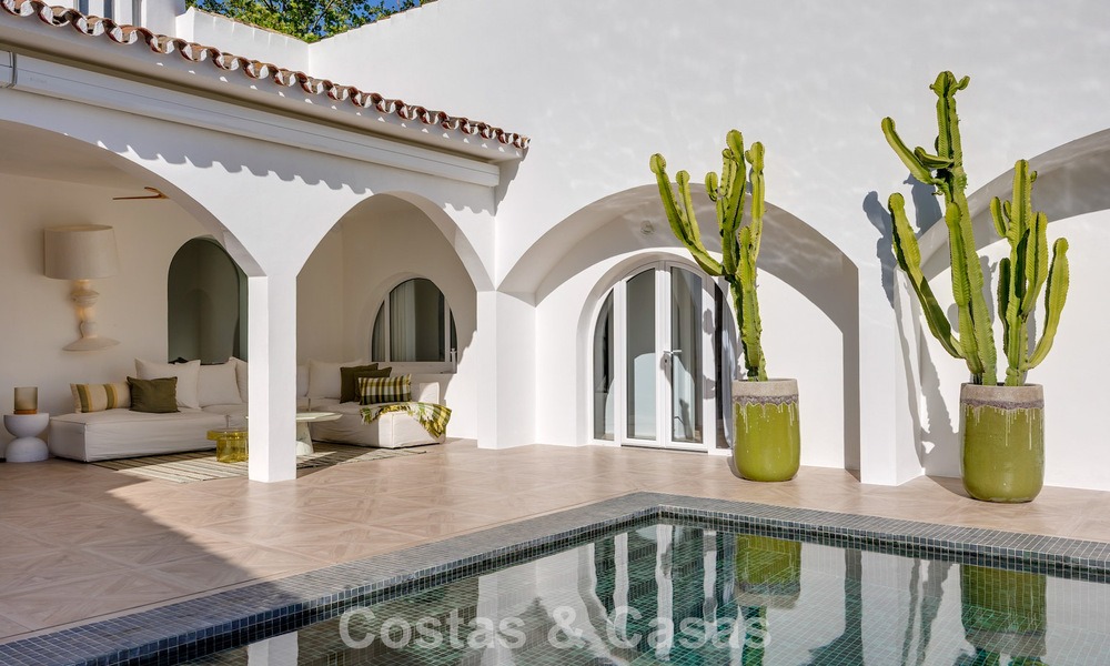 Villa de luxe méditerranéenne de plain-pied à vendre en première ligne de golf à Guadalmina, Marbella 800573