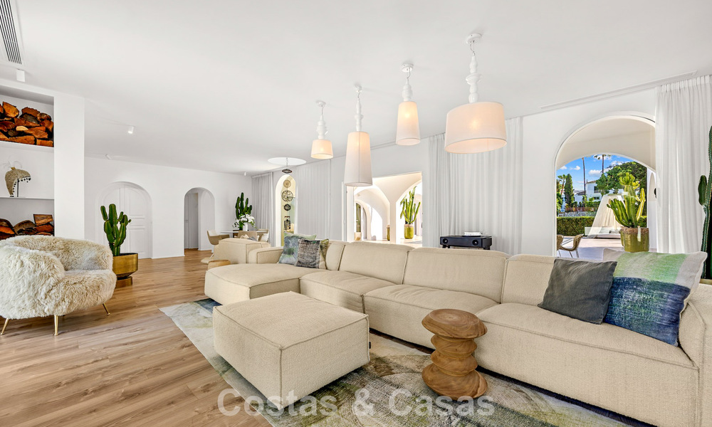 Villa de luxe méditerranéenne de plain-pied à vendre en première ligne de golf à Guadalmina, Marbella 800606