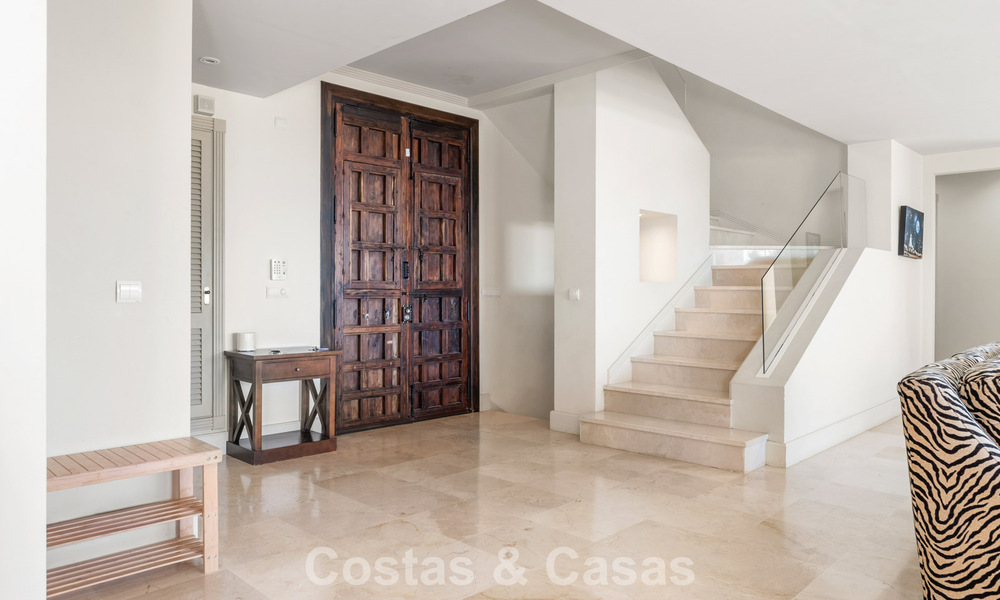 Spacieuse villa de style architectural espagnol moderne avec vue imprenable sur la mer à vendre à Manilva, Costa del Sol 800644