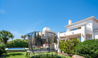 Spacieuse villa de style architectural espagnol moderne avec vue imprenable sur la mer à vendre à Manilva, Costa del Sol 800647 